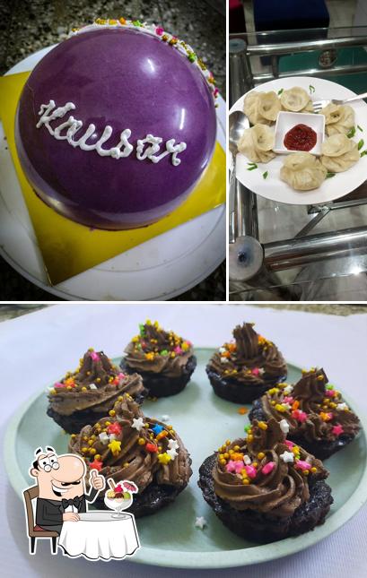 Fresh Feast Daily serves a selection of sweet dishes