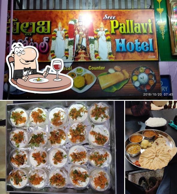 Food at Sree Pallavi Hotel