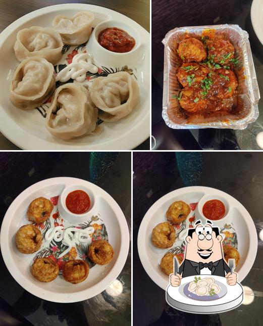 Dumplings at JOWOS, The Zone of Momos