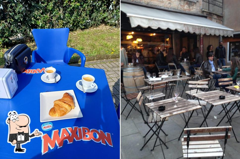 Gli interni di Caffè La Piazza