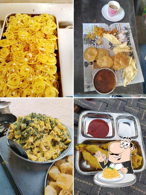 Spaghetti carbonara at Jalebi Fafda centre