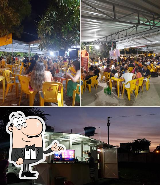 Veja imagens do interior do Davi Petiscos