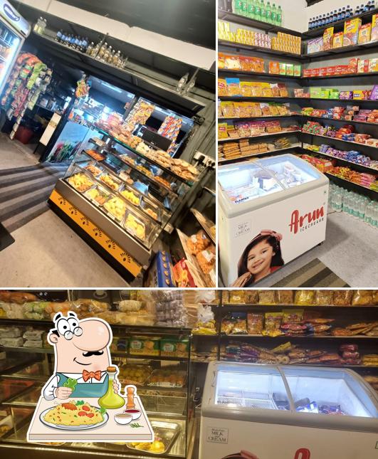 Food at Friends and food court