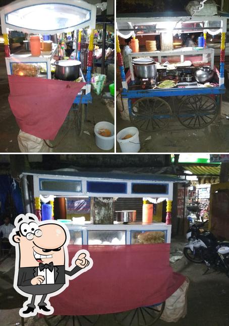 The interior of Pani Puri ShopGati Packers