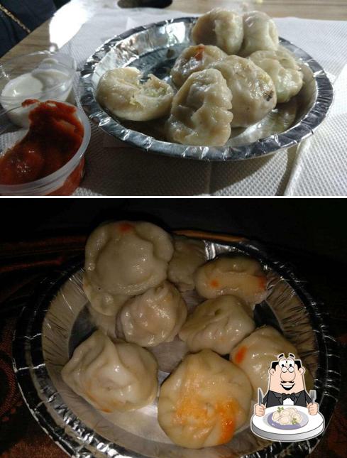 Dumplings at Momos Factory