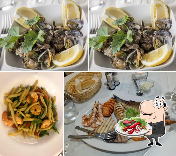 Scegli tra i molti piatti di mare disponibili a Ristorante la Paranza