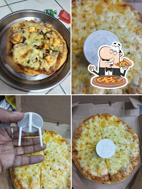 Try out pizza at La Pino'z Pizza Vijayawada Bhavanipuram