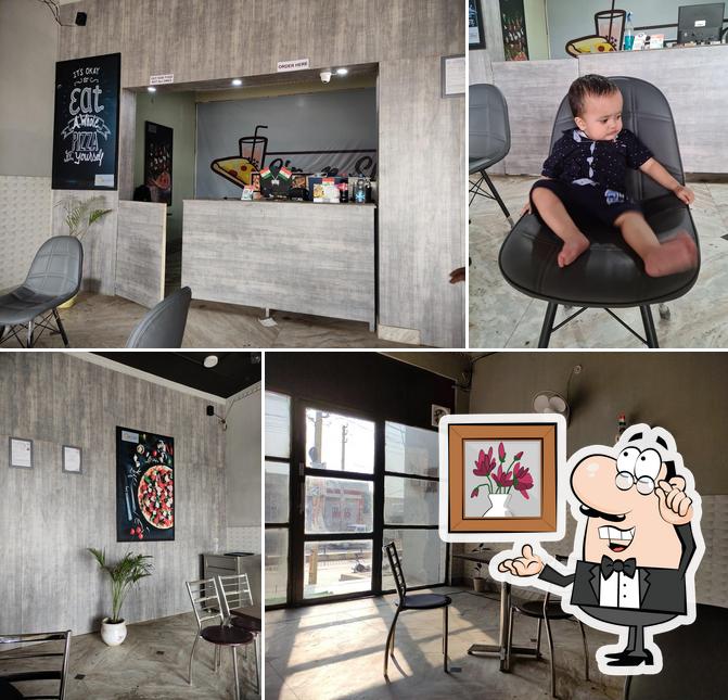 The interior of Sip n Slice Farrukhnagar