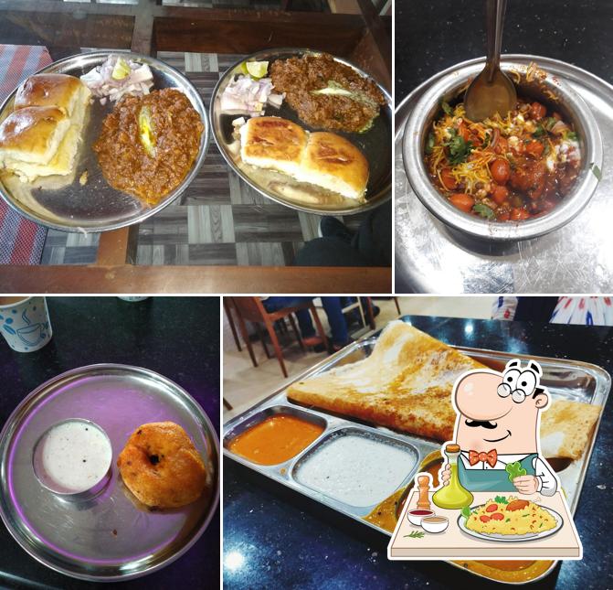 Food at Hotel Sree Saravana Bhavan