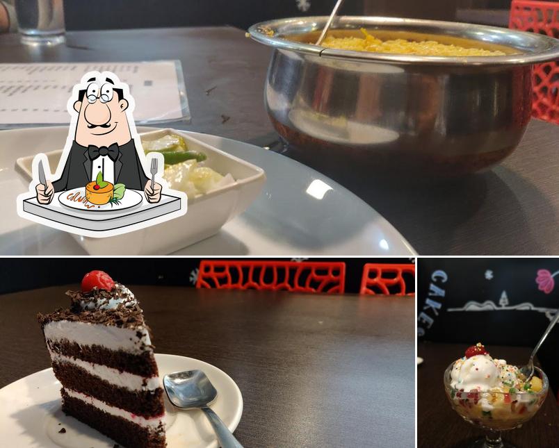Food at Cake World - The Classic Taste Of Cakes