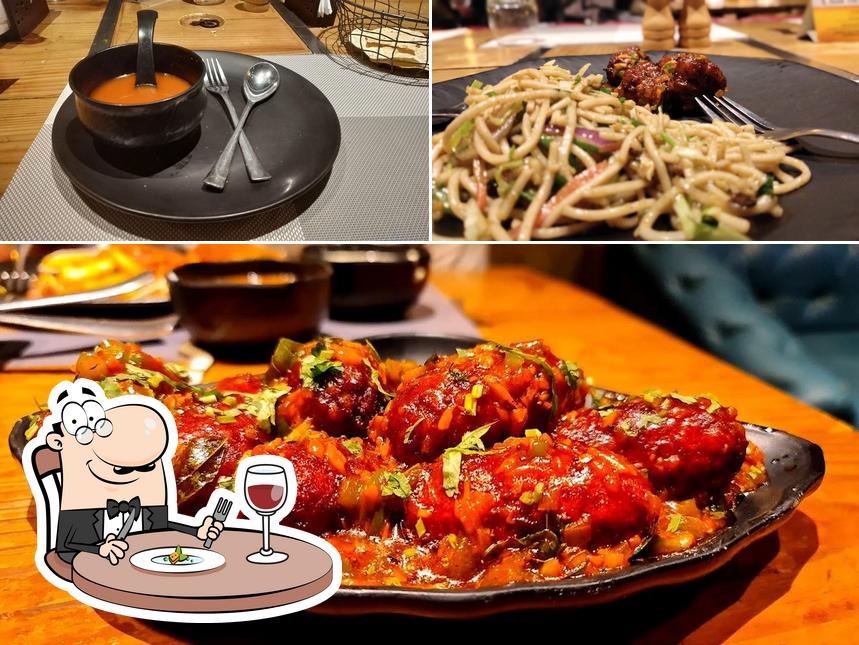 Meals at TEN 11 Lounge