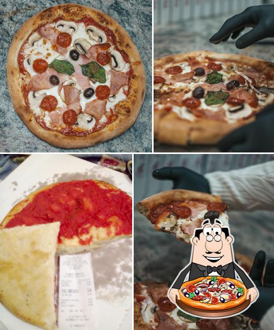 Ordina una pizza a Pizzeria ai Portici da Ricci dal 1963