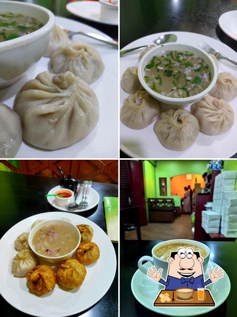 Clam chowder at Boneys