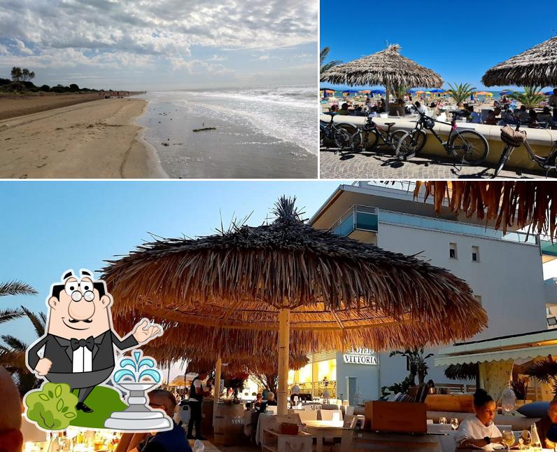 Goditi la vista dall'area esterna di Playabeach Restaurant