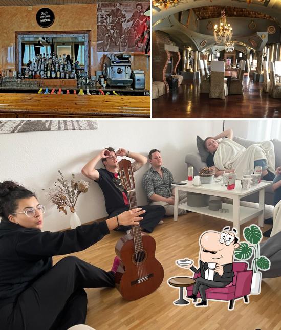 Siediti a un tavolo di Cantina
