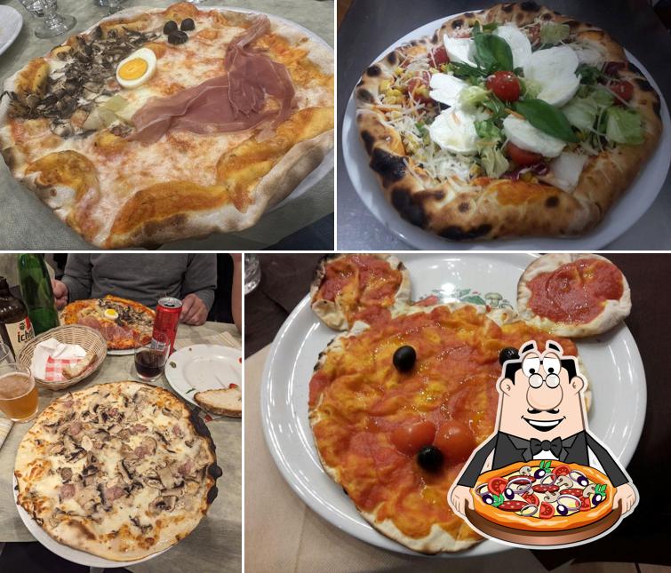 A Il Ritrovo a San Giovanni, puoi provare una bella pizza