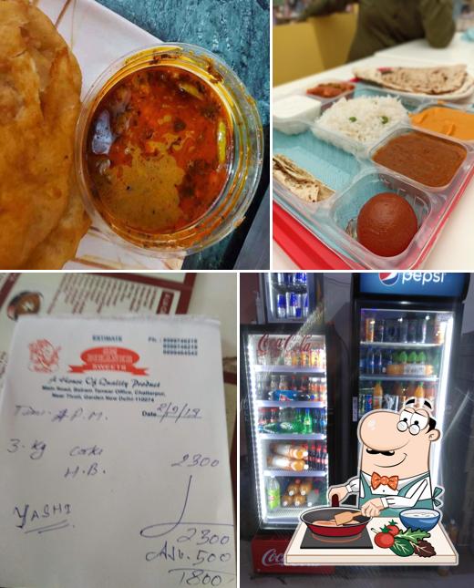 Chicken curry at Om Bikaner Sweets, Bakery & Restaurant