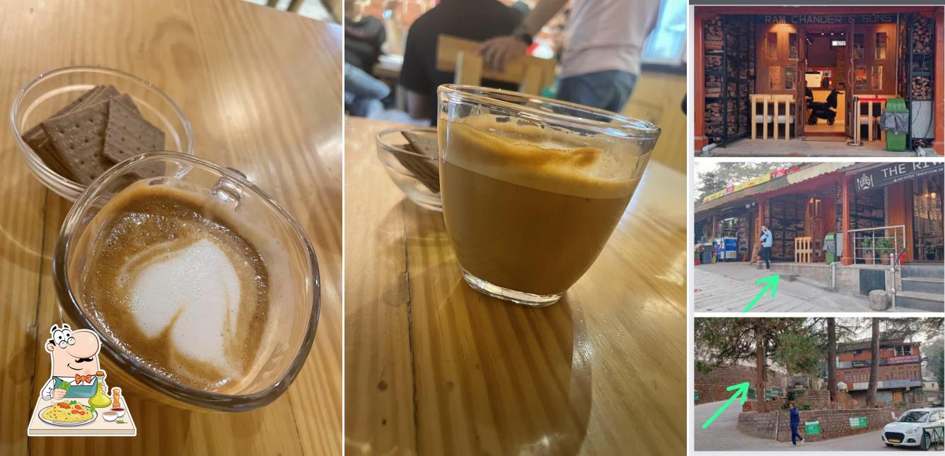 Food at Dochi - Mall Road - Coffee House & Pizzeria