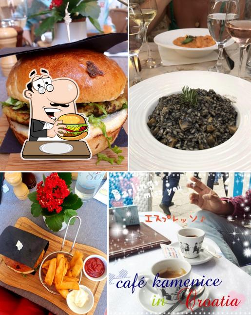 Prenditi un hamburger a Bistro