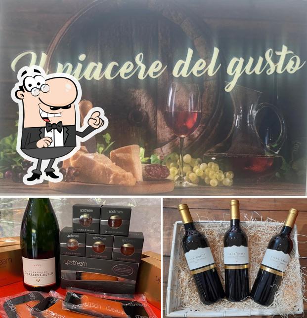 Il Piacere del Gusto si caratterizza per la esterno e alcol