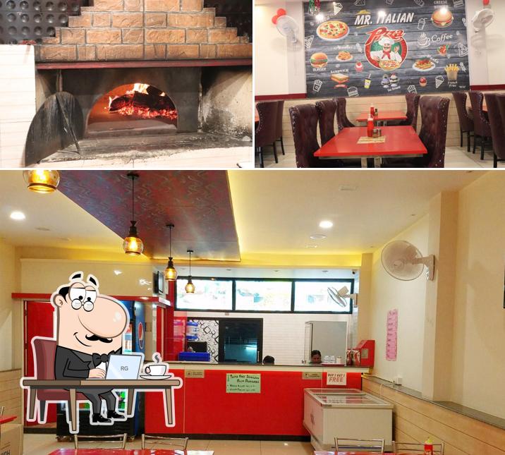 Check out how Mr. Italian Pizza looks inside