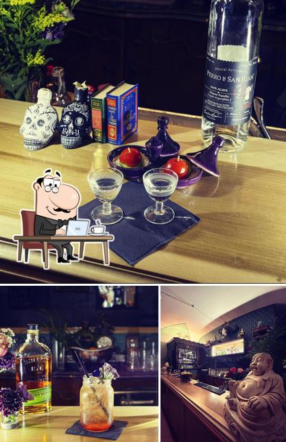 Guarda la immagine che mostra la interni e cibo di Bullet - Cocktail Bar
