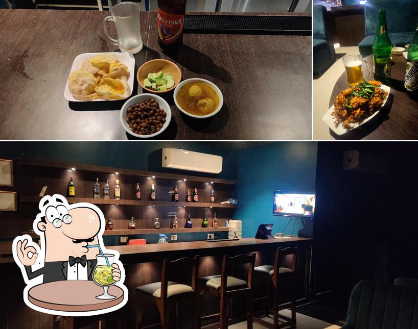THE KINGS BAR