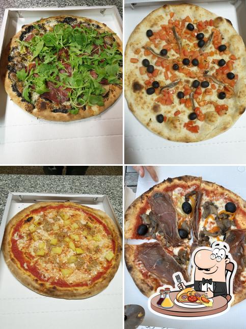 A PIZZERIA La Contadina di Abou Shaker Khaled, puoi prenderti una bella pizza