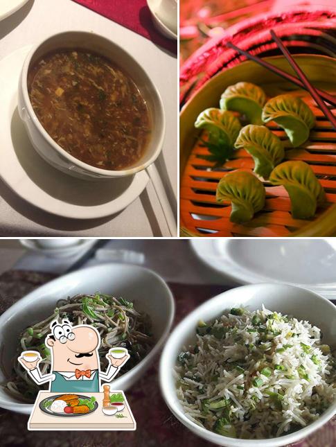 Food at SAMPAN