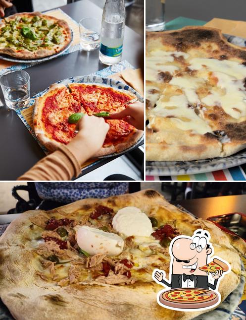 A CIVICO 32 - Pizzeria Ristorante, puoi goderti una bella pizza