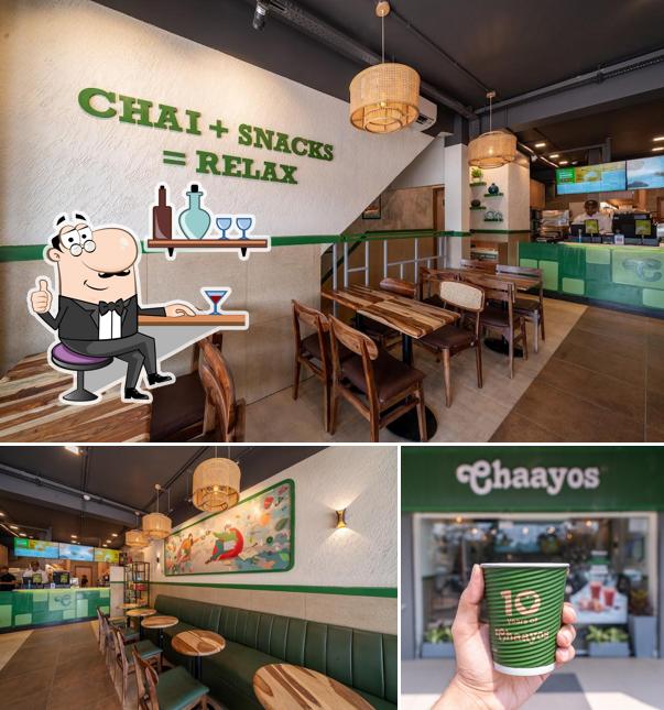 The photo of Chaayos Cafe at Sector 20, Panchkula’s interior and food