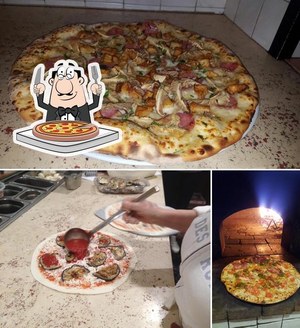 Prenditi una pizza a Pizzeria Campidano