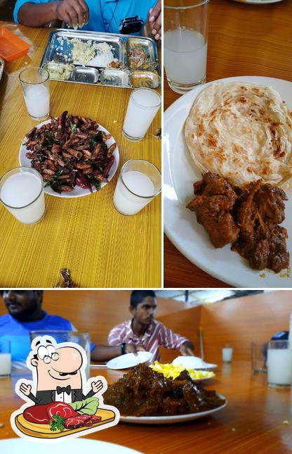 Try out meat meals at Mundiri pandal family Restaurant velliyazchakkavu