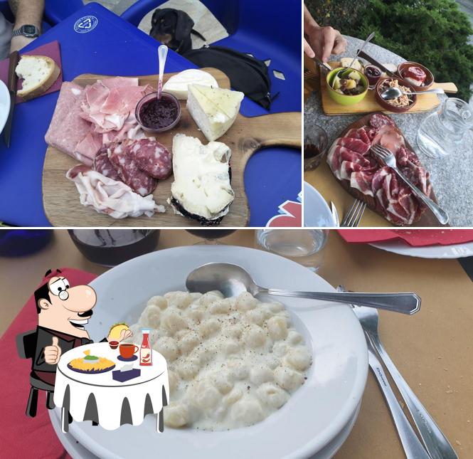 Piatto di formaggi al locanda della trappa