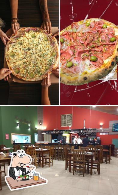 Confira a imagem ilustrando comida e interior a Famiglia Mangolin Forneria