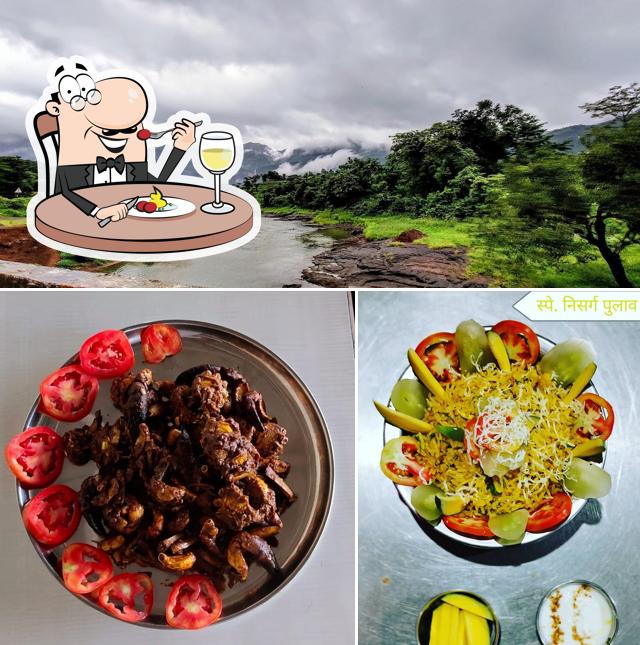 Among various things one can find food and exterior at Nisarg Dhaba