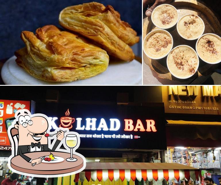 The image of food and interior at Kulhad bar