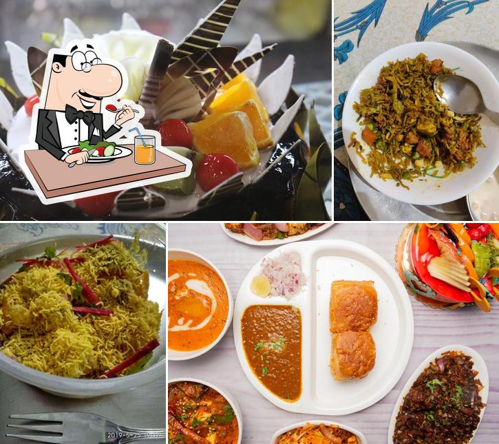 Food at Param Food Complex