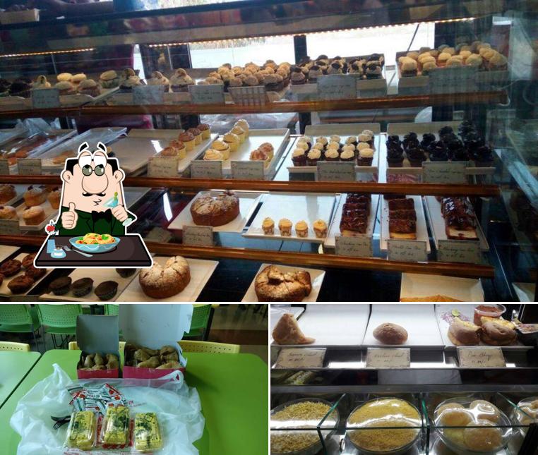 Meals at Karachi Bakery