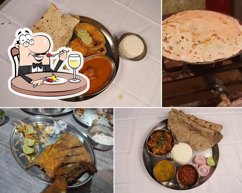 Food at Hotel puneri sea food and mutton bhakri