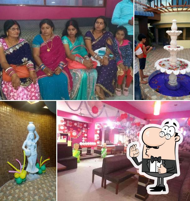 Vins Food Court (Hotel VinS)