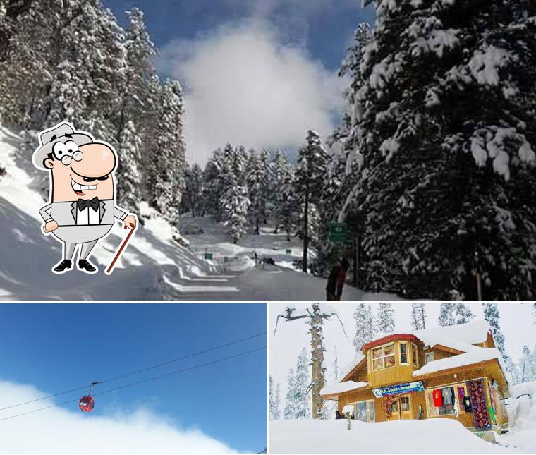 The exterior of Raja Hut Gulmarg