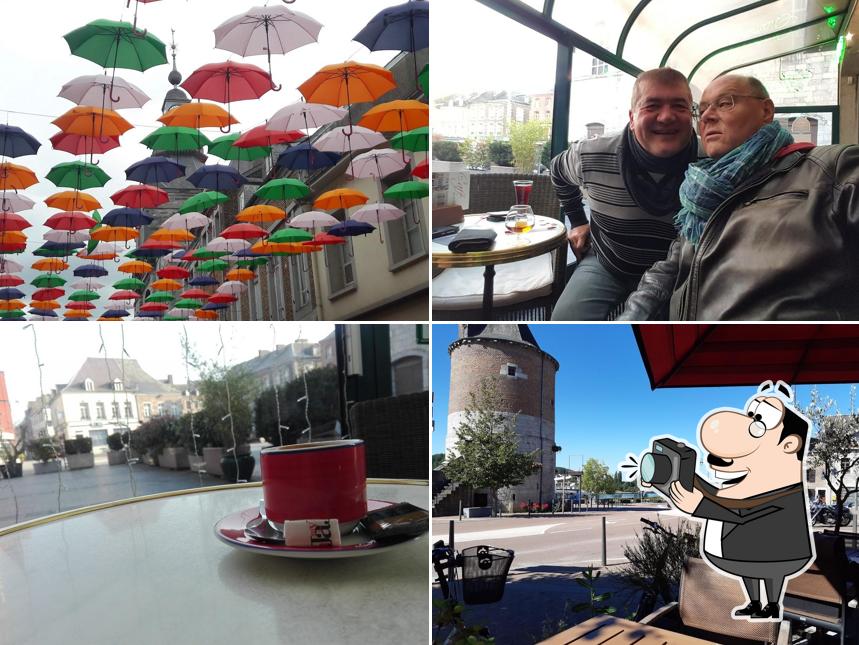 Café De La Place