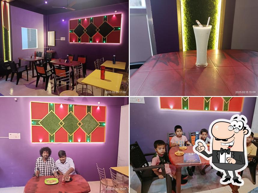 The interior of Ghafeats
