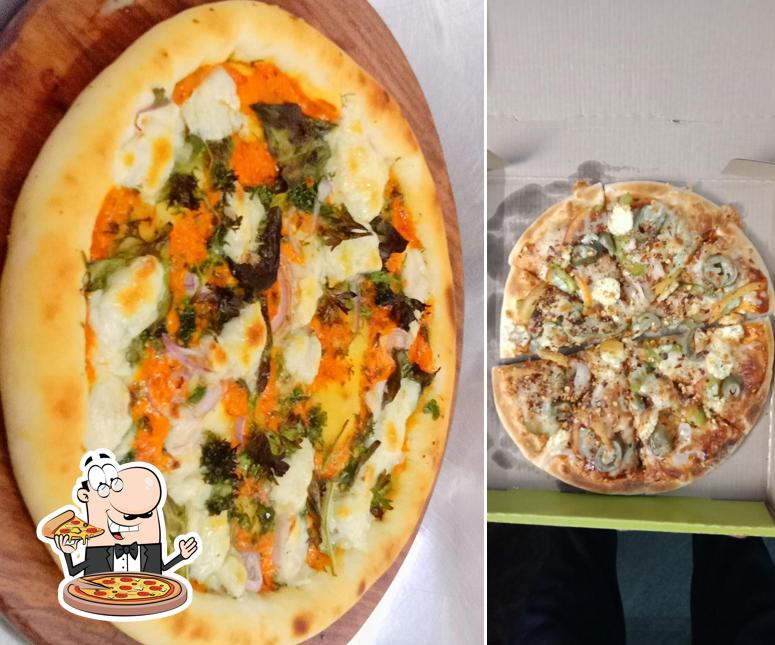 Try out pizza at MS_HANGOUT CAFE - HIGHWAY