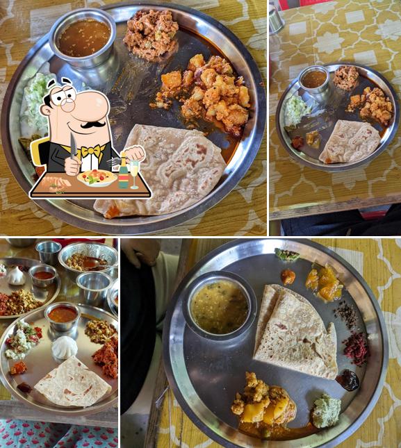 Food at Jog Aaji Mess - Home cooked food