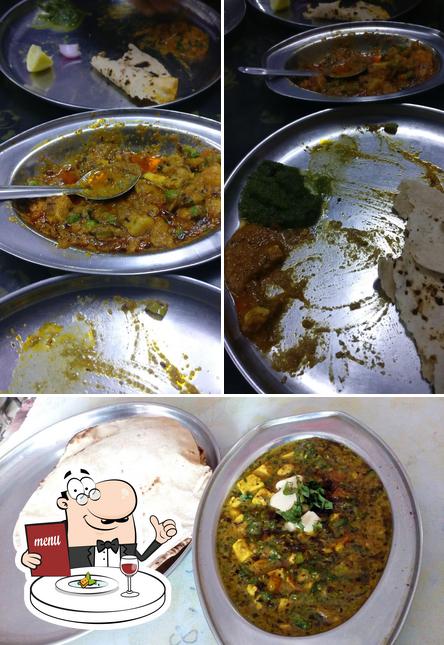 Food at Lakshami Bhojanalaya, Fattu Bhai Ke Parathe