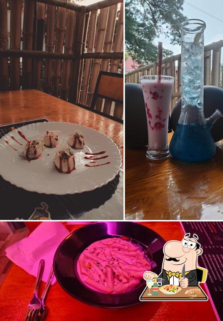 Food at The Mock dé Hub