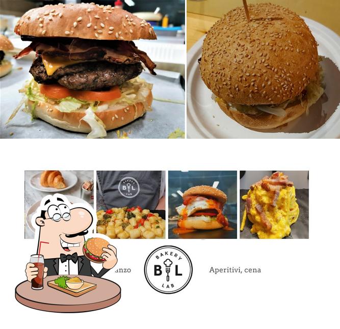 Prova un hamburger a Bakery Lab - Bistrot