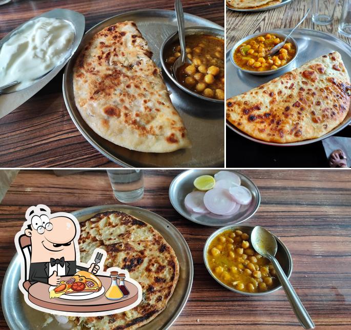 Order pizza at Khalsa Hotel